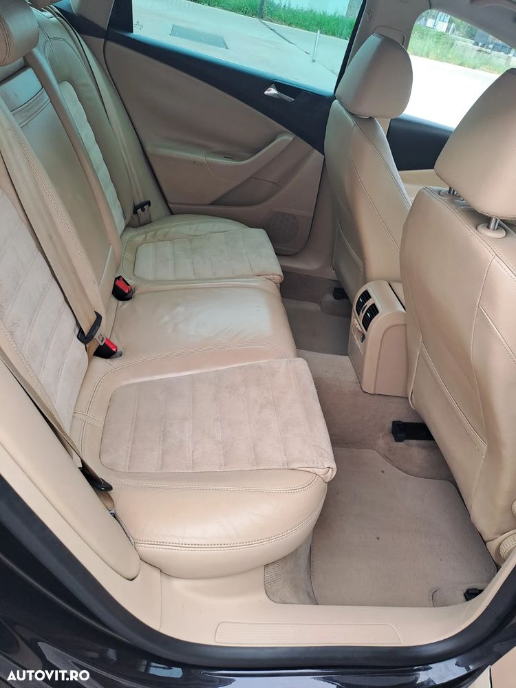 Volkswagen Passat 2.0 TDI DPF DSG Highline - 9