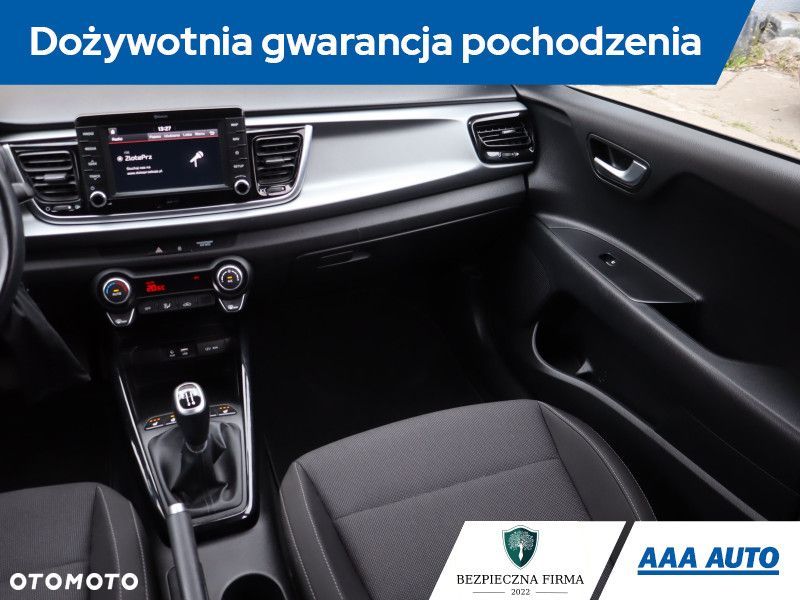 Kia Rio - 10