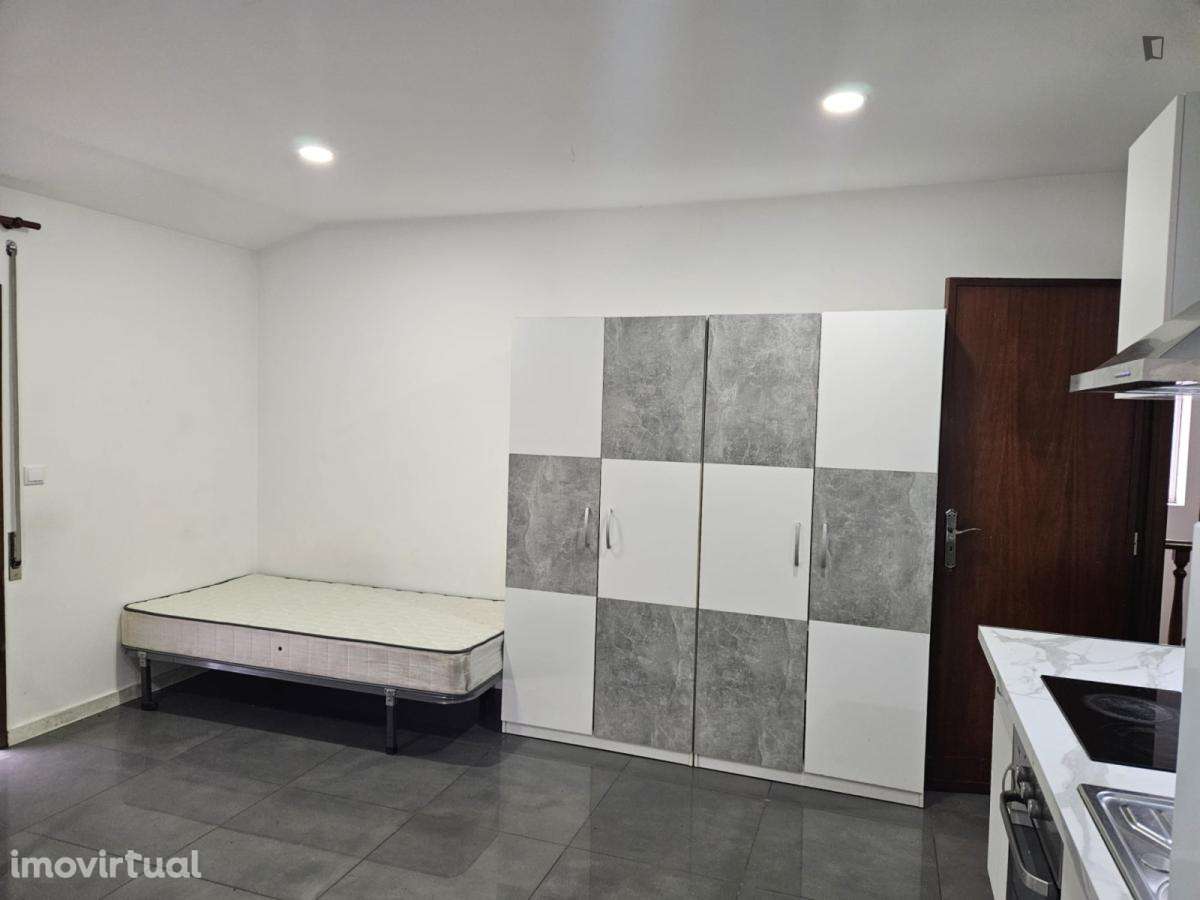Estúdio - localizado em Aveiro - Grande imagem: 4/8