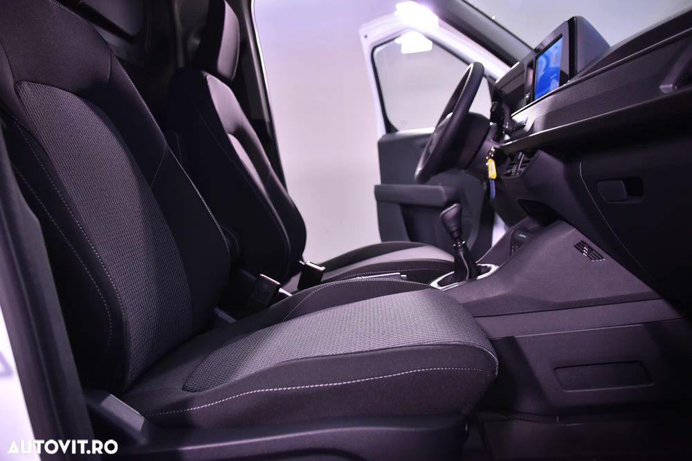 Ford Transit Courier Van - 10