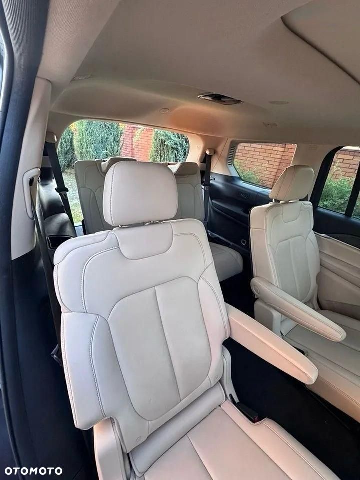 Jeep Grand Cherokee - 20