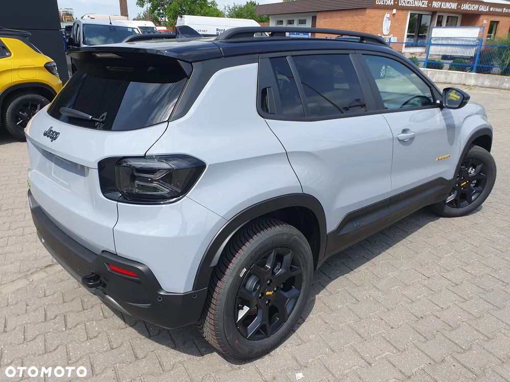 Jeep Avenger 1.2 T3 mHEV The North Face 4xe eDCT6 - 5