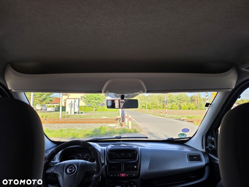 Opel Combo Tour L1H1 - 11