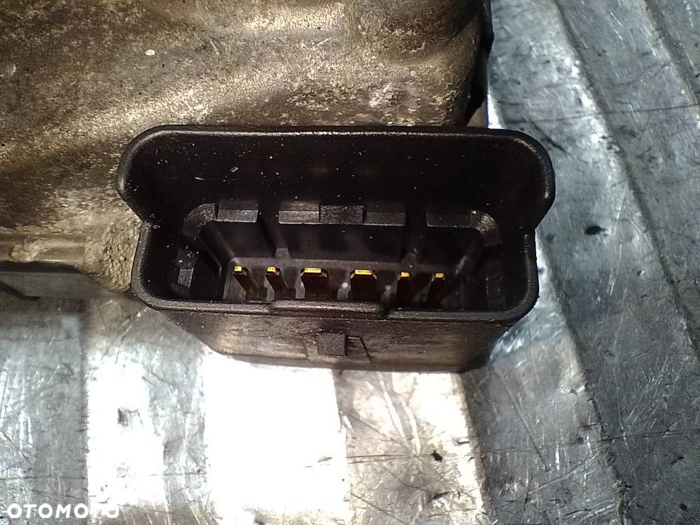 PRZEPUSTNICA PEUGEOT 206 CC 1.6 - 2