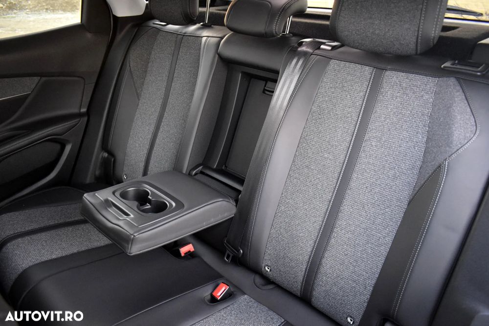 Peugeot 3008 BlueHDi 130 Stop & Start EAT8 Allure - 12