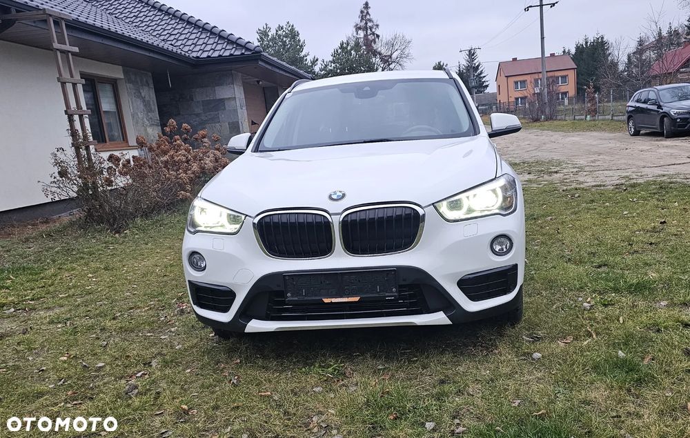 BMW X1 xDrive18d Sport Line - 7