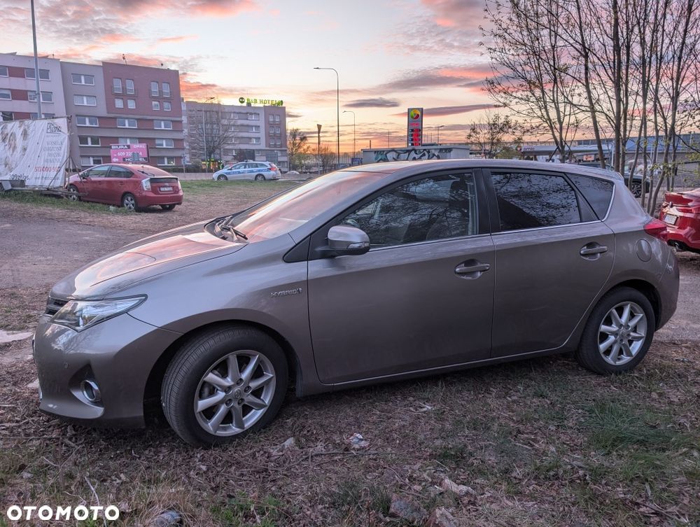 Toyota Auris - 1