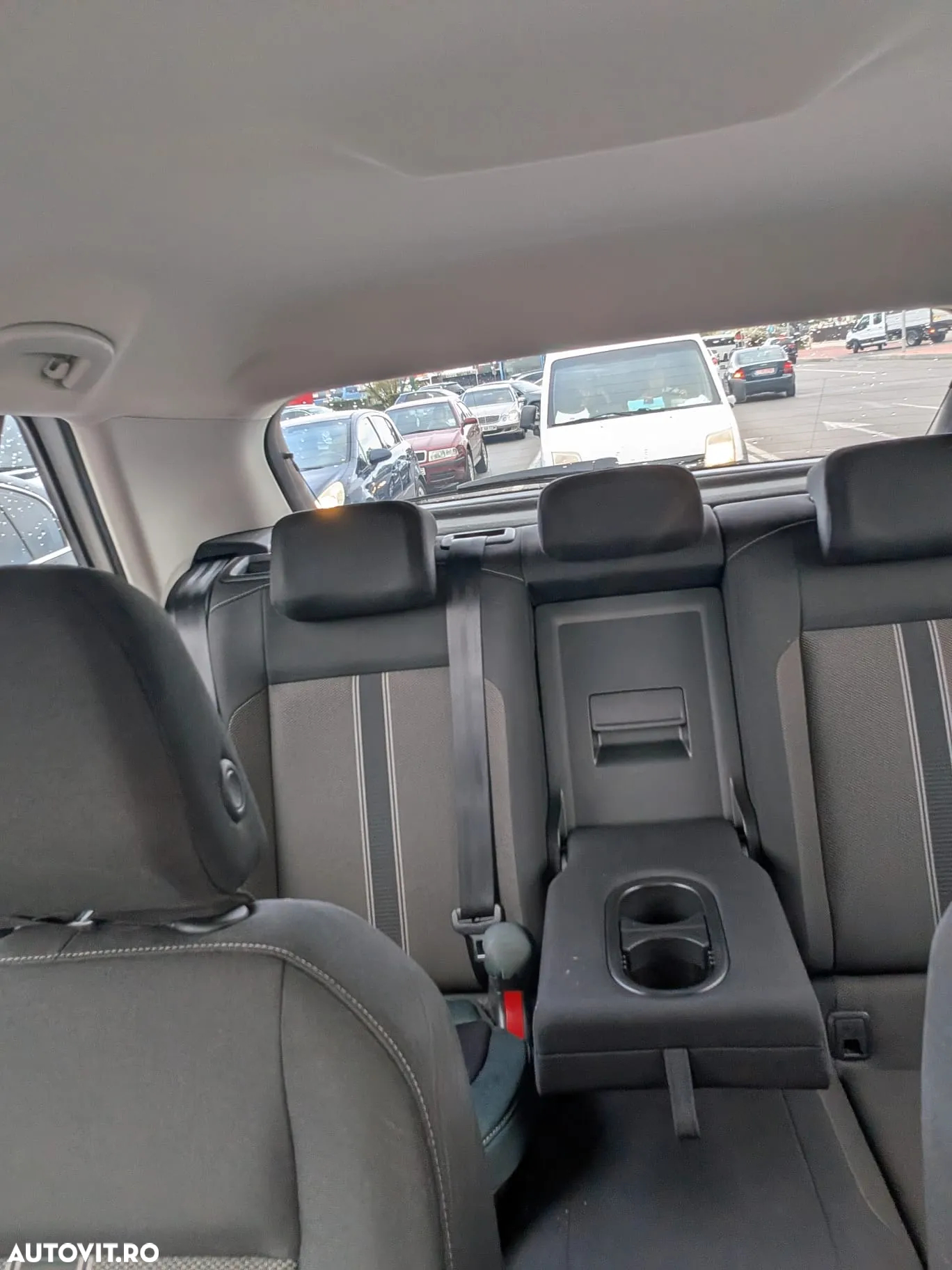 Volkswagen T-ROC 1.6 TDI Design - 7