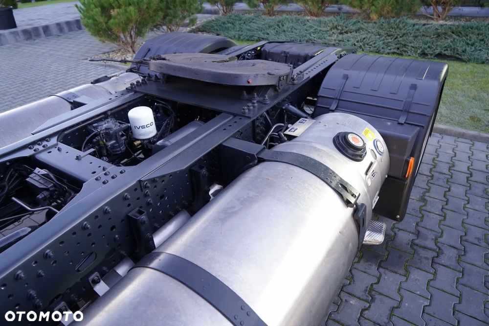 Iveco S-WAY / 460 / RETARDER / LNG / MEGA / LOW DECK / - 12