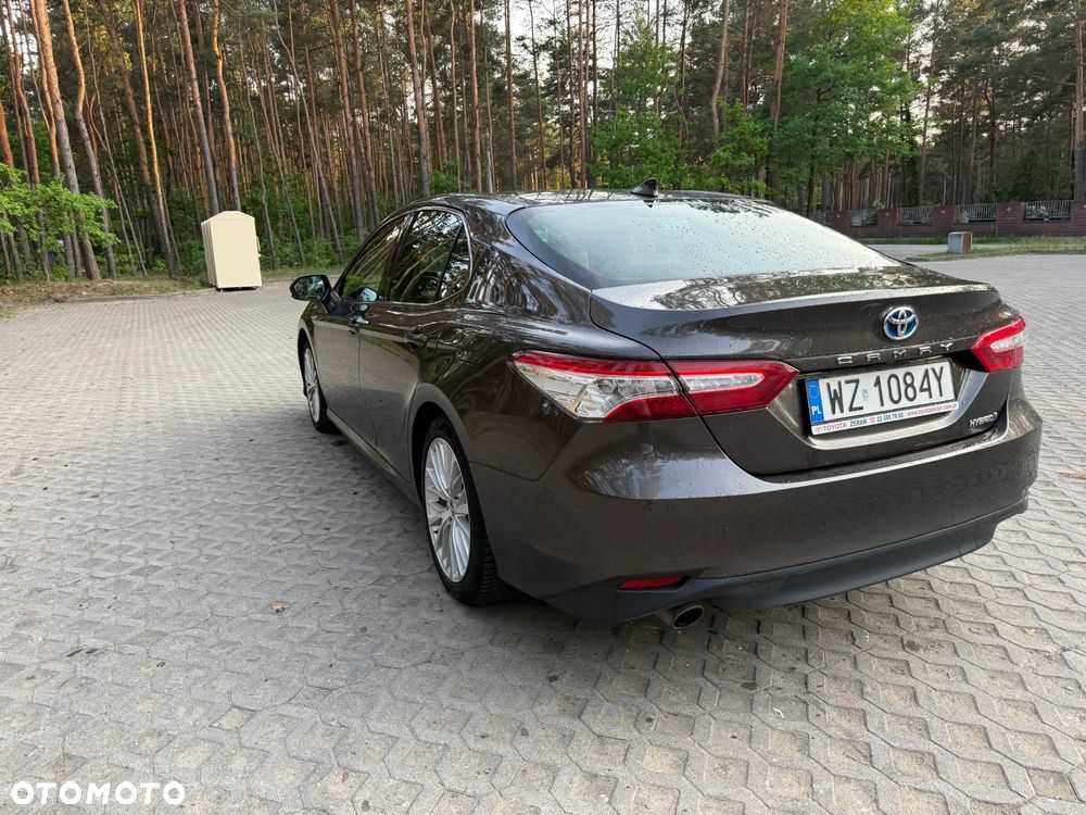 Toyota Camry 2.5 Hybrid Executive CVT - 6