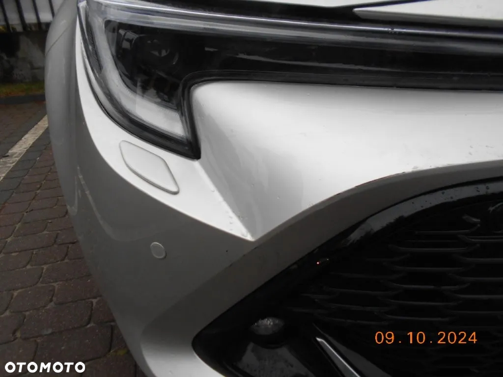 Toyota Corolla 2.0 Hybrid GR Sport Dynamic - 39