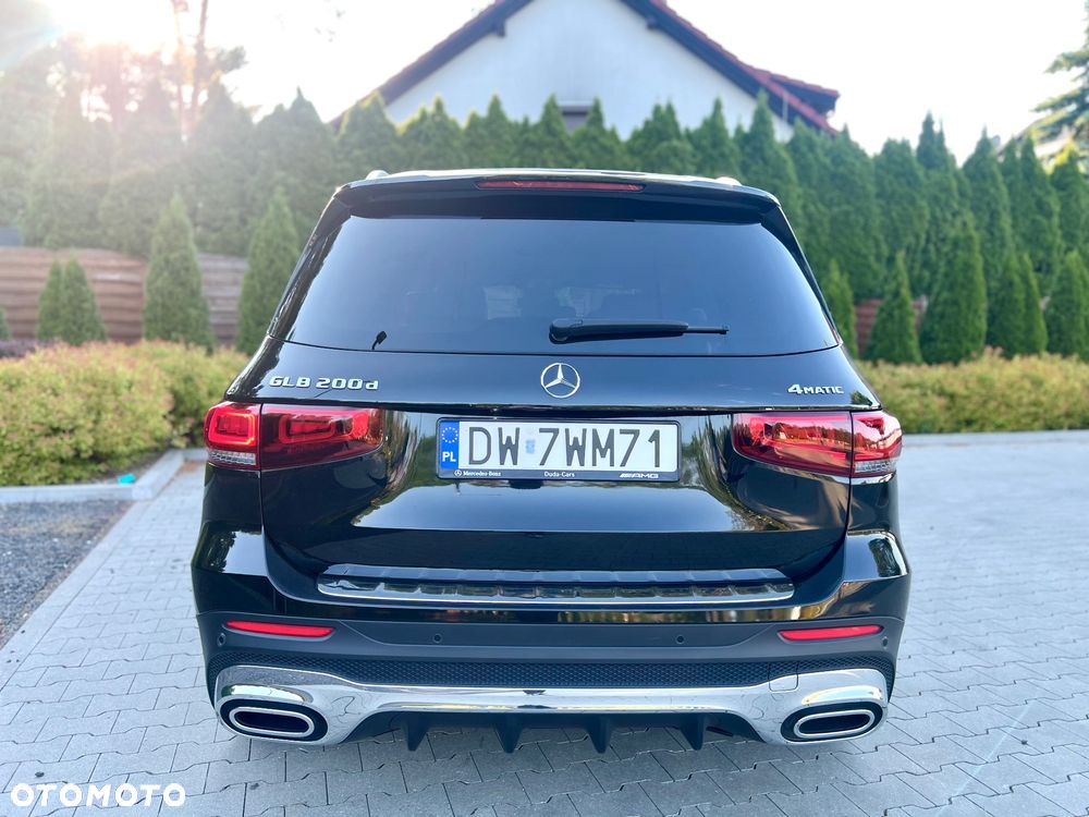 Mercedes-Benz GLB 200 d 4-Matic AMG Line 8G-DCT - 17