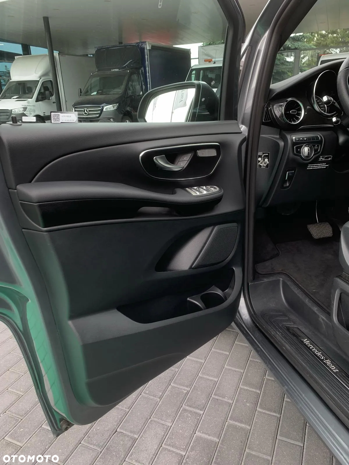 Mercedes-Benz Klasa V 300 d 4-Matic Exclusive 9G-Tronic (d³ugi) - 15