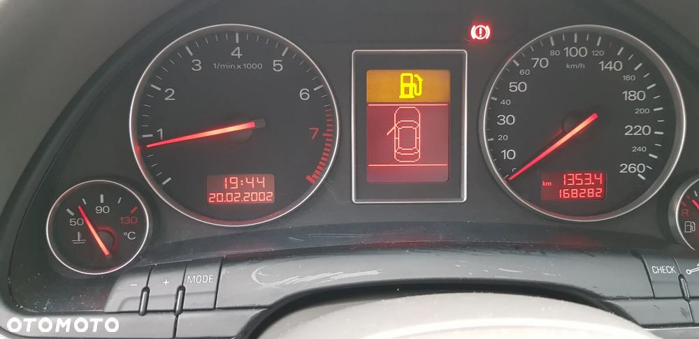 Audi A4 Limousine 1.6 - 18