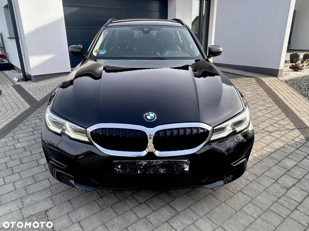 BMW Seria 3 320i Sport Line - 10
