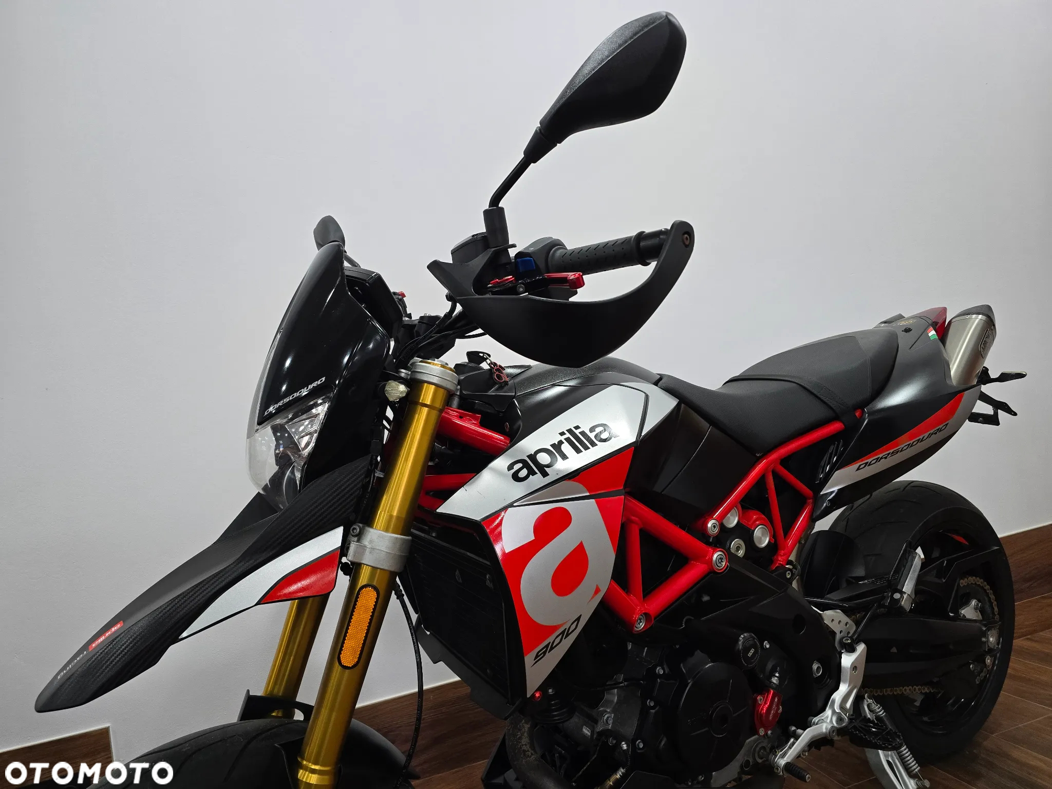 Aprilia Dorsoduro - 4