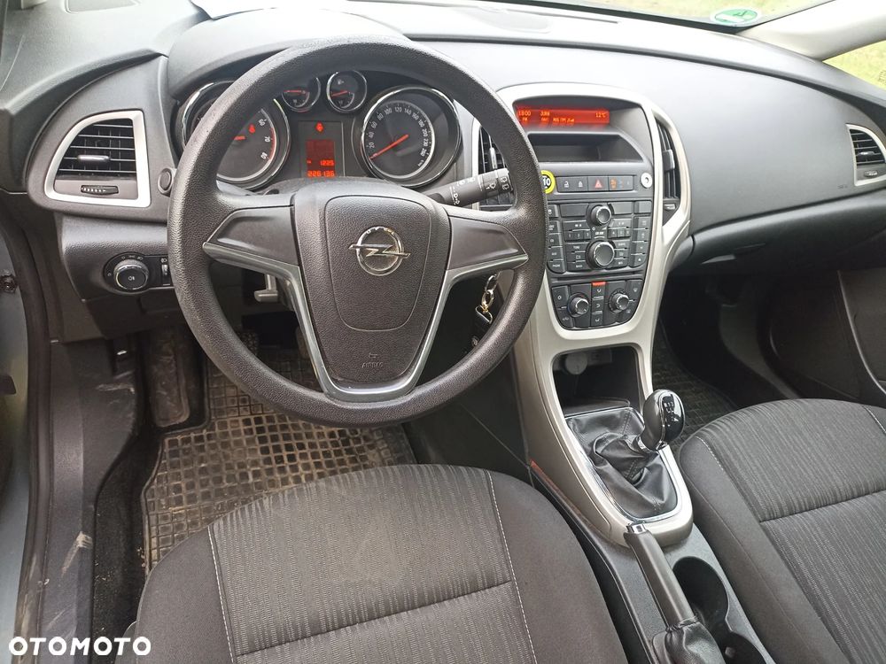 Opel Astra 1.4 EcoFLEX Edition - 4