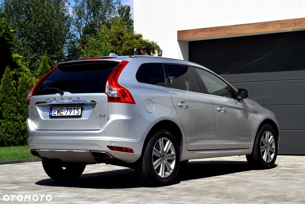 Volvo XC 60 D4 Geartronic Momentum Pro - 7