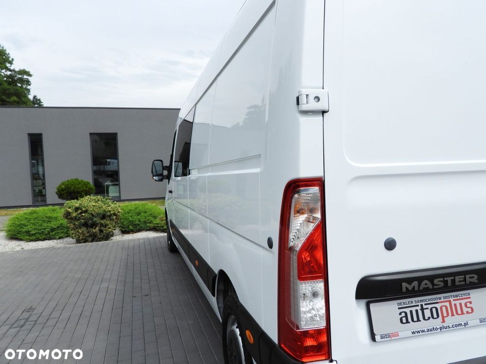 Renault MASTER FURGON BRYGADÓWKA 7 MIEJSC LEDY KLIMATYZACJA  135KM - 18