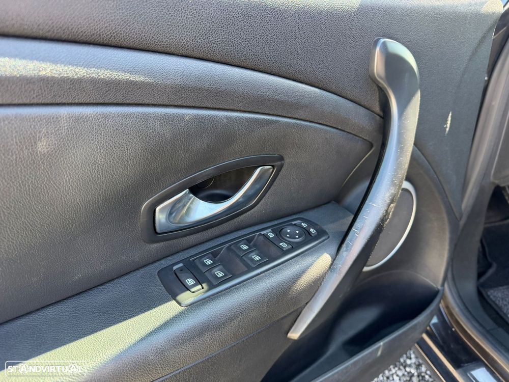 Renault Mégane 1.5 dCi Dynamique - 27