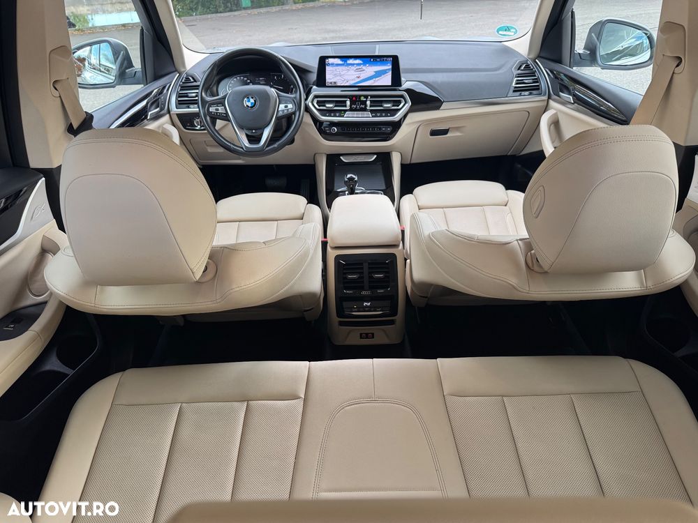 BMW X3 xDrive20d AT Luxury Line - 38