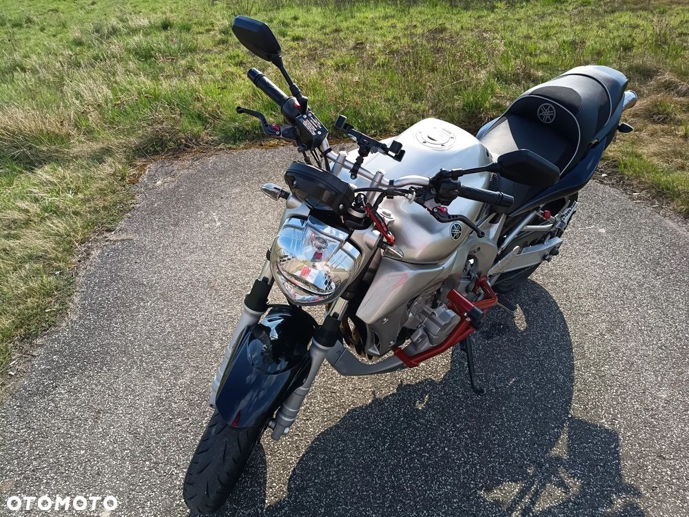 Yamaha FZ6 - 3