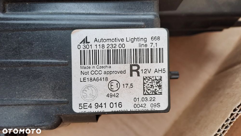 SKODA OCTAVIA 4 IV PRAWA LAMPA FULL LED 5E4941016 - 5