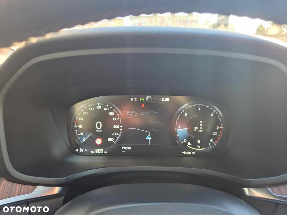 Volvo V60 B4 D Momentum Pro - 9