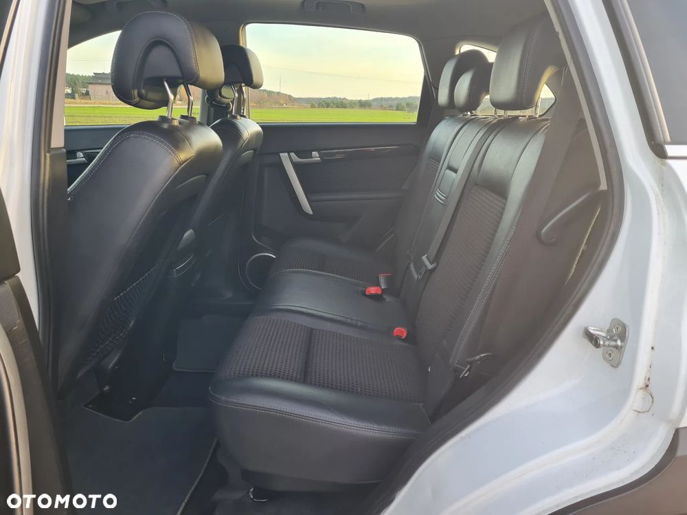 Chevrolet Captiva 2.4 FWD LT - 10