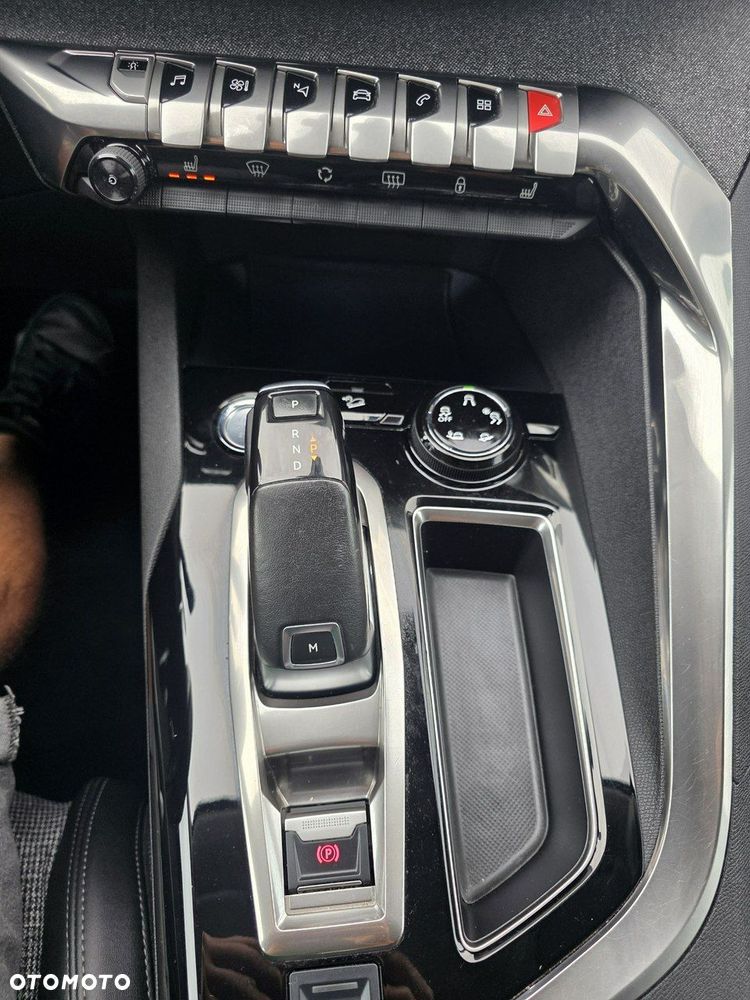 Peugeot 3008 2.0 BlueHDi GT S&S EAT8 - 16