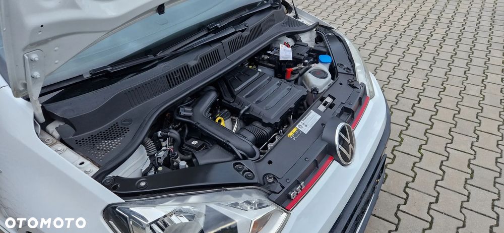 Volkswagen up! GTI - 25