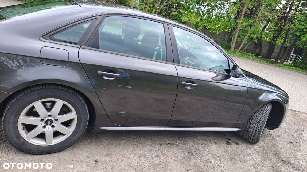 Audi A4 Allroad - 12