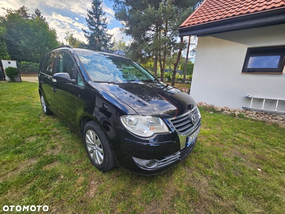Volkswagen Touran 2.0 TDI DSG Highline - 5