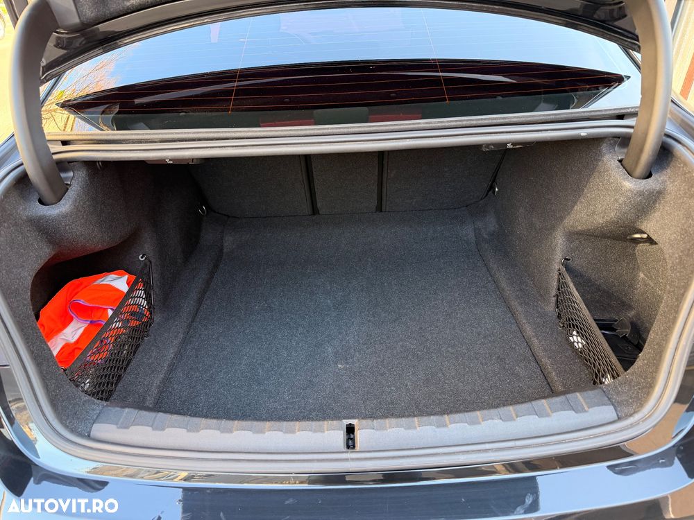 BMW Seria 3 318d Aut. Advantage - 11