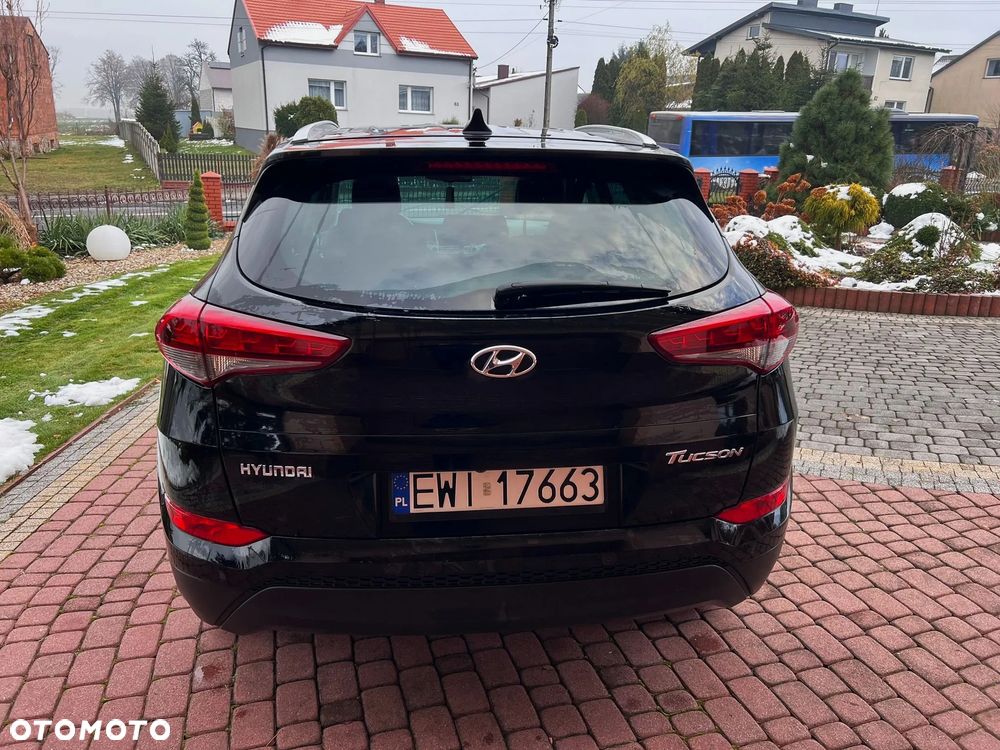 Hyundai Tucson blue 1.7 CRDi 2WD Style - 11