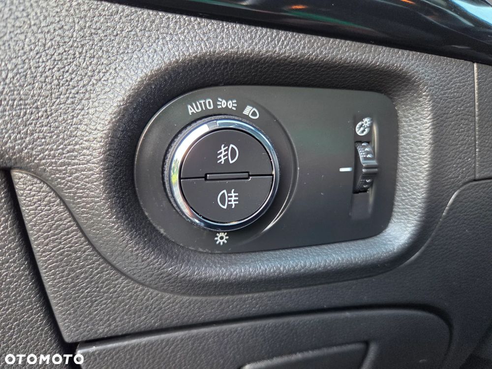 Opel Astra 1.4 Turbo Start/Stop Innovation - 33