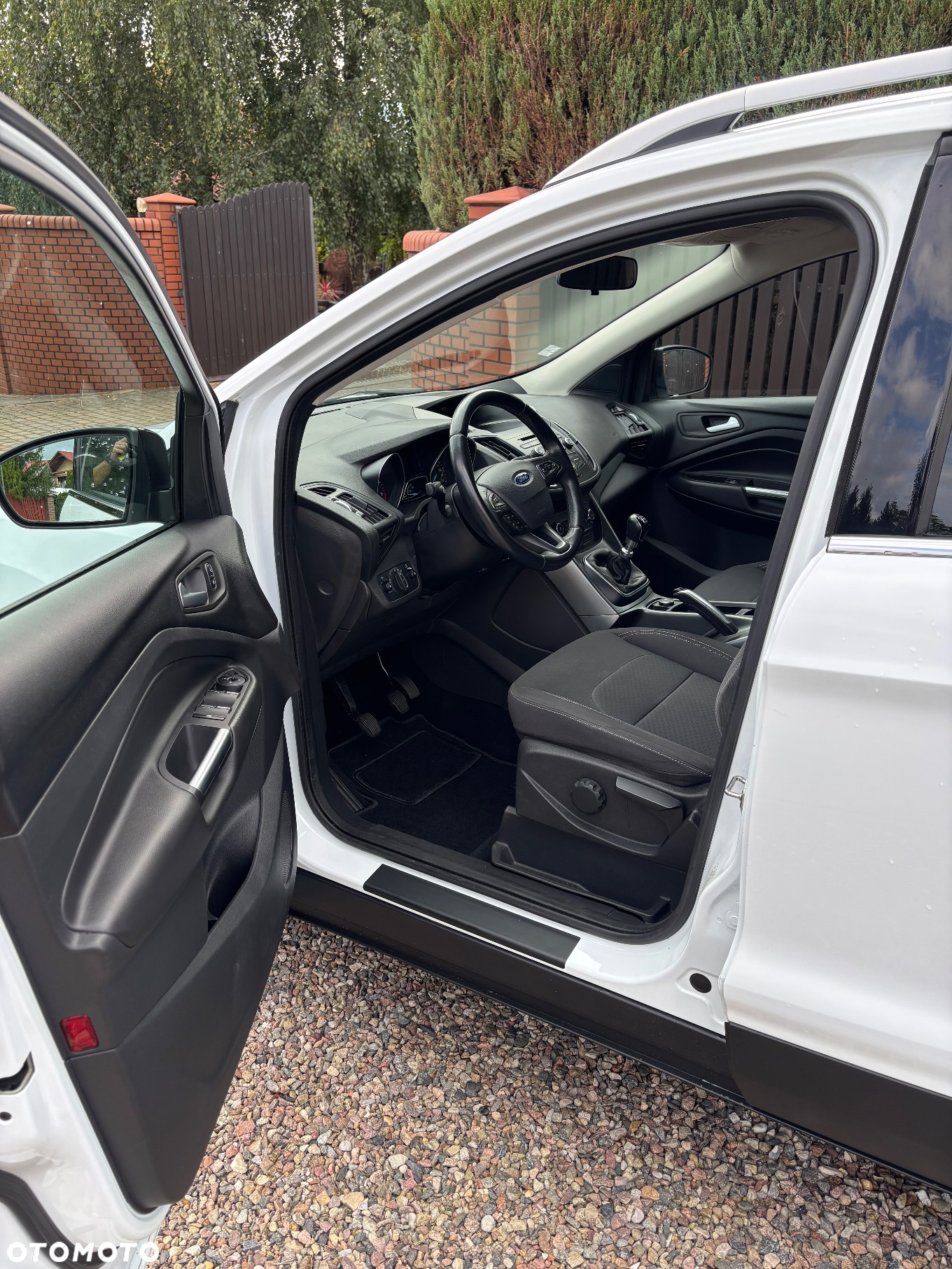Ford Kuga 1.5 EcoBoost FWD Trend ASS - 11