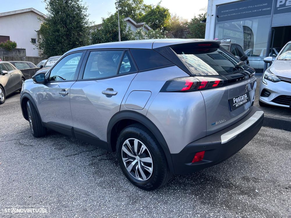 Peugeot e-2008 50 kWh Active - 3