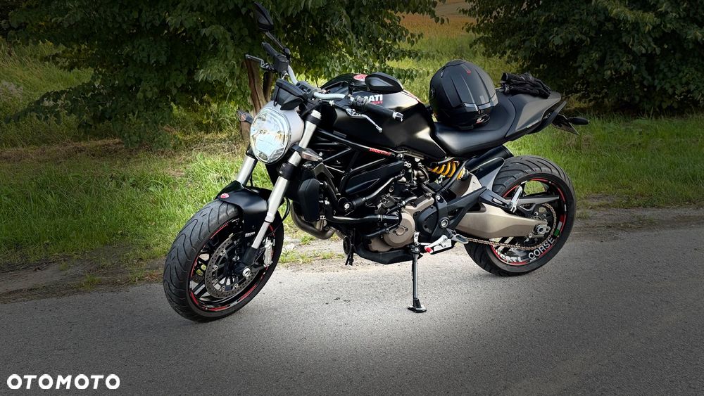 Ducati Monster - 1
