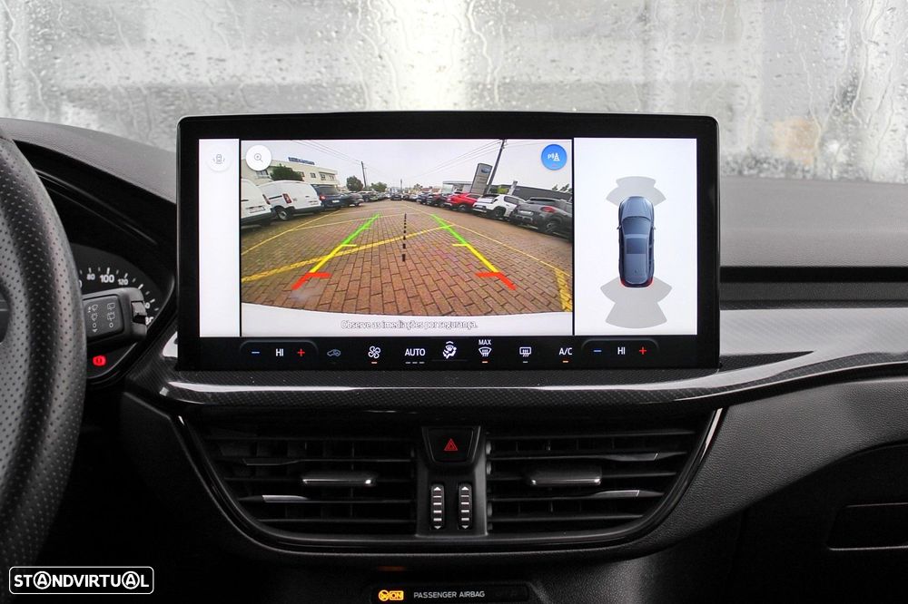 Ford Focus SW 1.5 TDCi EcoBlue ST-Line - 33