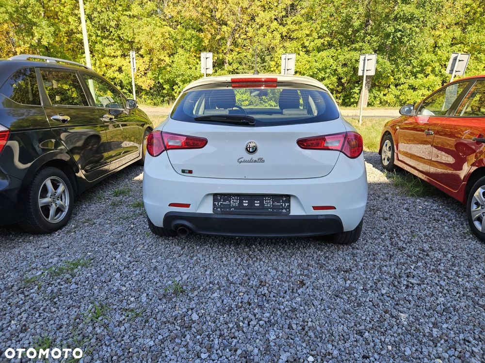 Alfa Romeo Giulietta 2015 photo 4