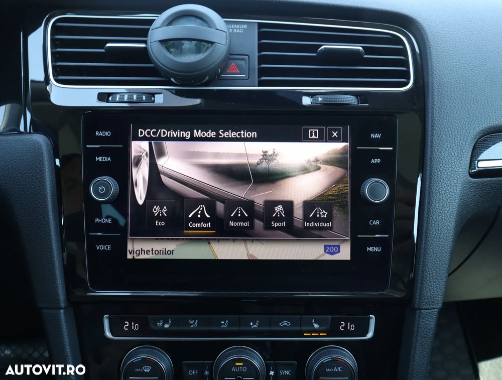 Volkswagen Golf 2.0 TDI DSG Highline - 20