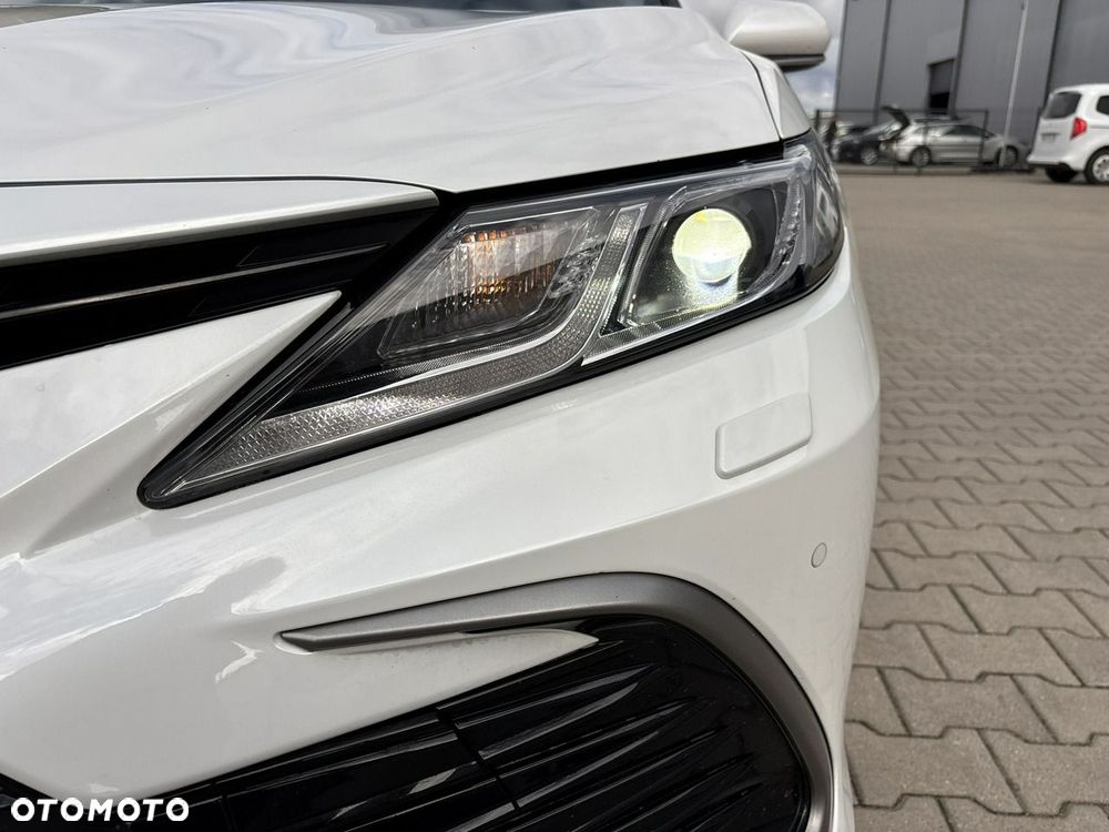 Toyota Camry 2.5 Hybrid Comfort CVT - 9