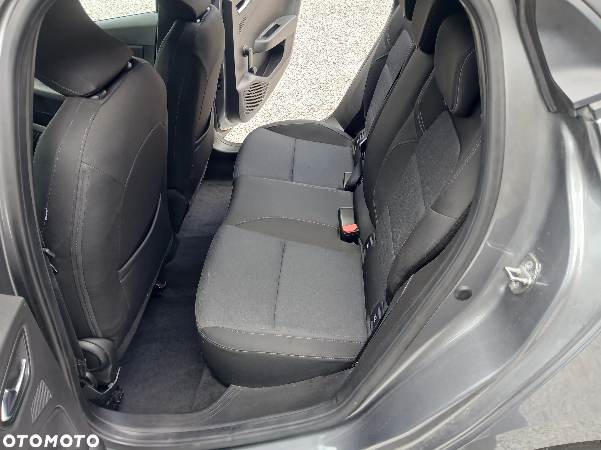 Renault Clio 1.0 TCe Equilibre - 19