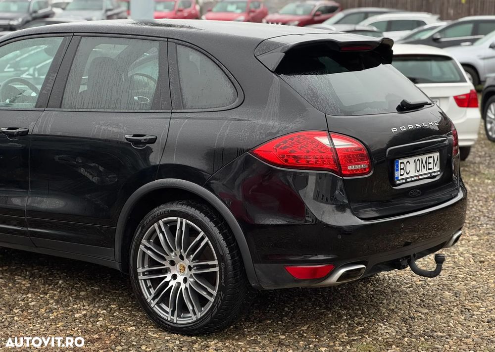 Porsche Cayenne - 16