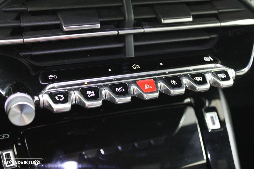 Peugeot 2008 - 15