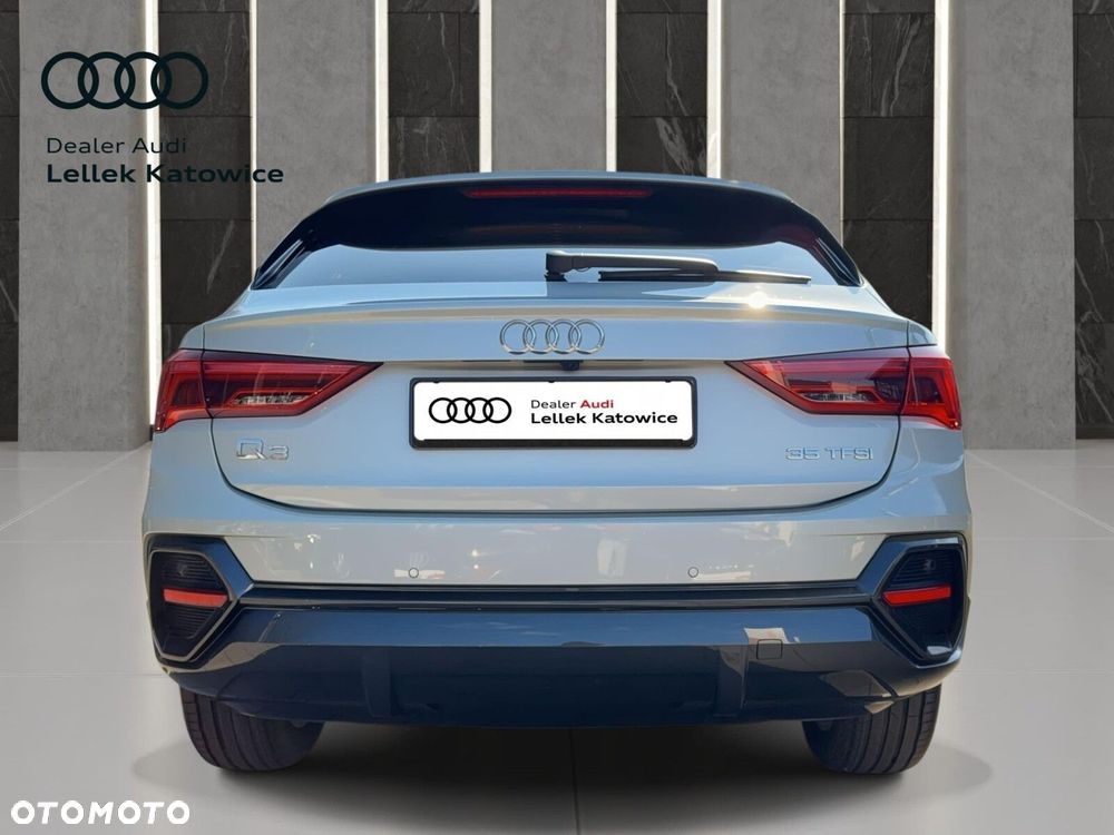 Audi Q3 Sportback - 6