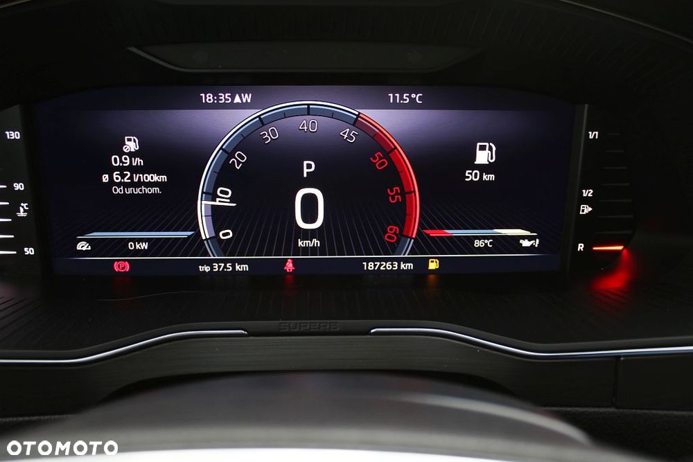 Skoda Superb 2.0 TDI SCR Style DSG - 6