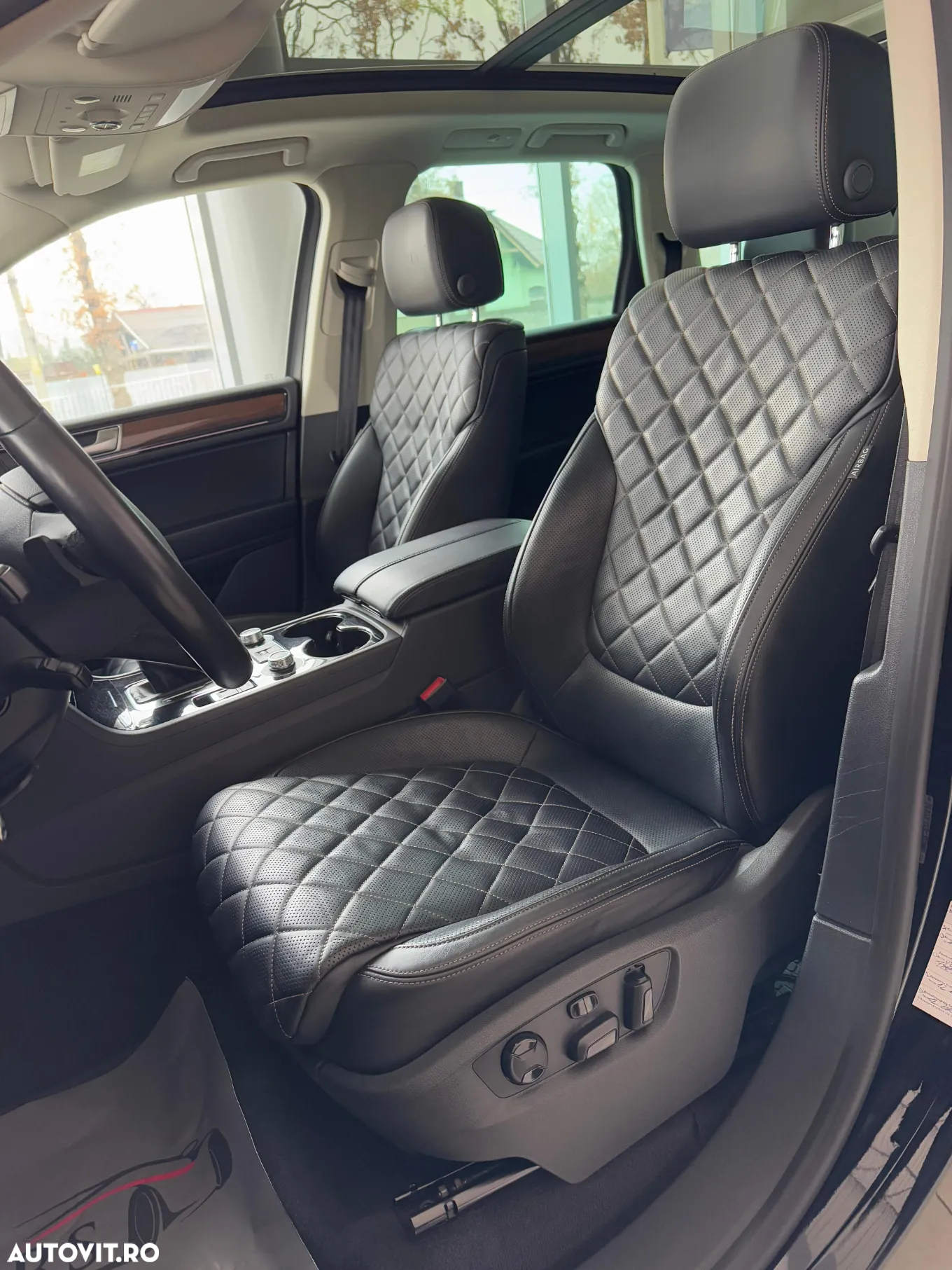 Volkswagen Touareg - 13
