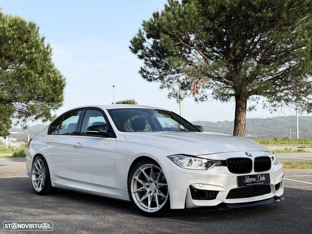 BMW 328 i Sport-Aut. Sport Line - 16